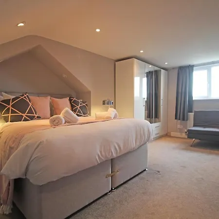 Queens Road - Luxury Spacious Home In Chester Christleton Exterior foto