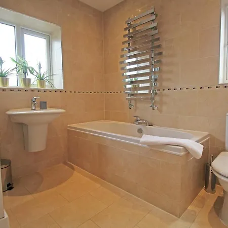 Queens Road - Luxury Spacious Home In Chester Christleton Exterior foto