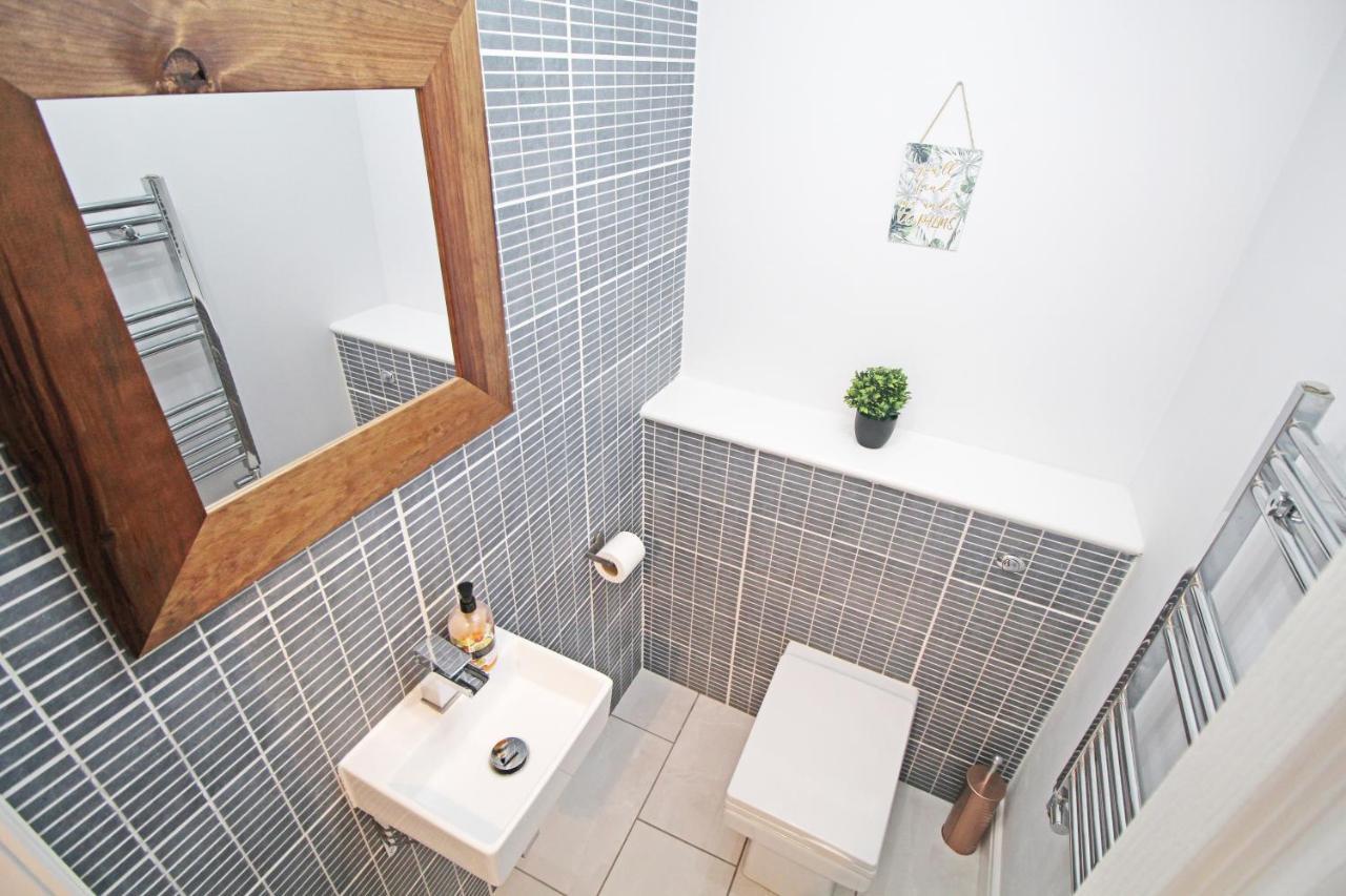 Queens Road - Luxury Spacious In Chester *