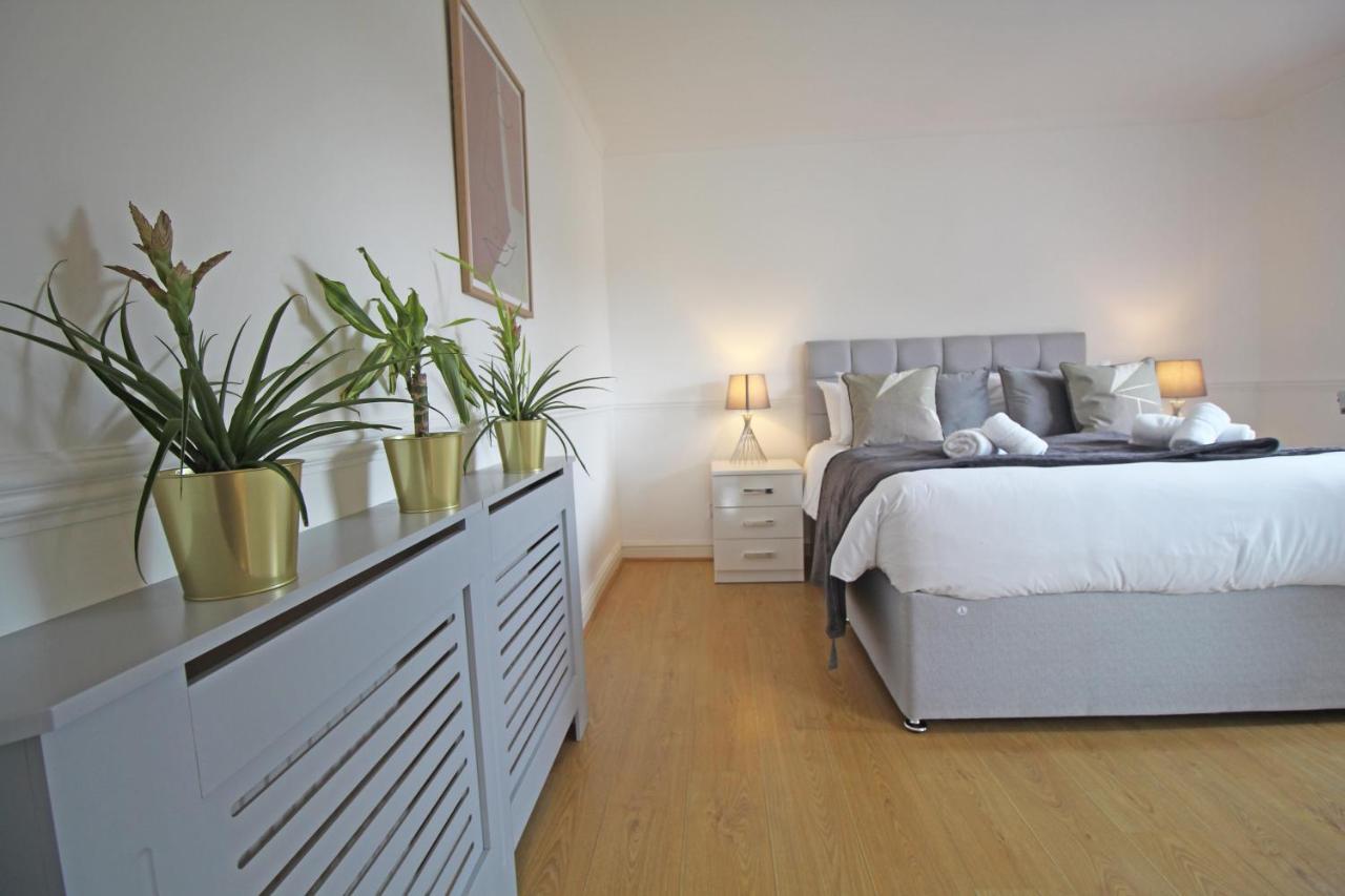 Queens Road - Luxury Spacious In Chester * Christleton