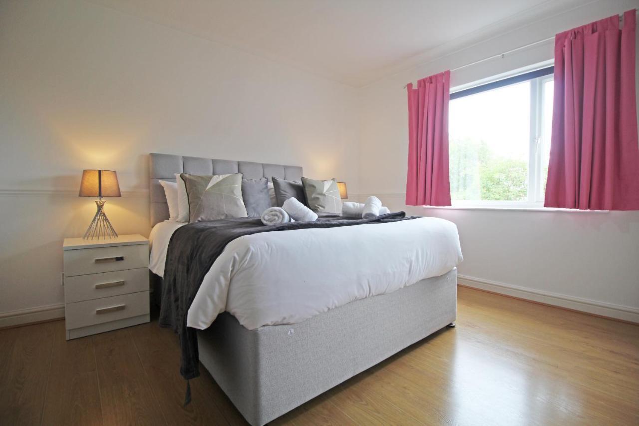 Queens Road - Luxury Spacious In Chester Holiday home *